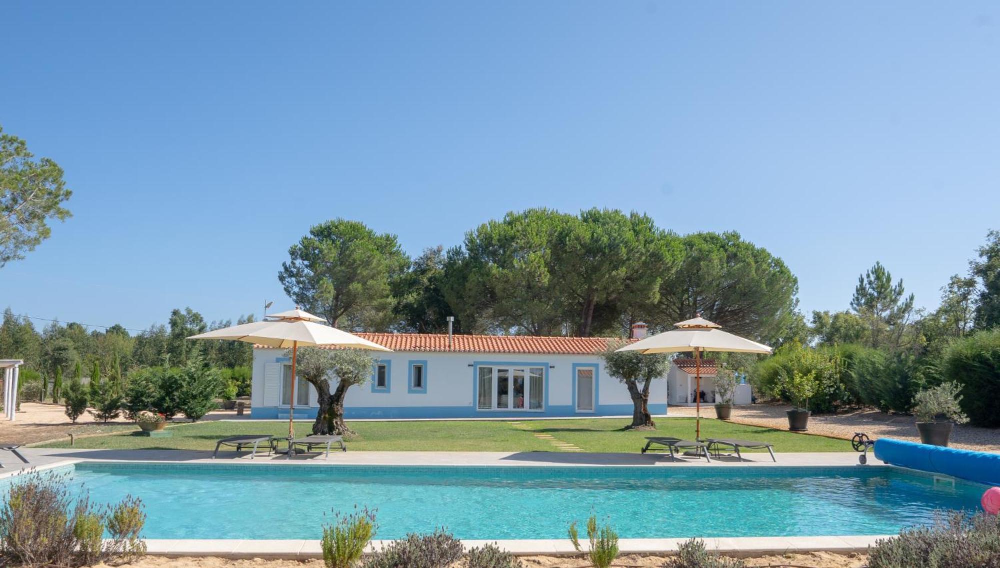 Monte Dos Pinheiros Holiday home *